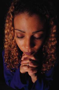 G002_Need -Lady in prayer